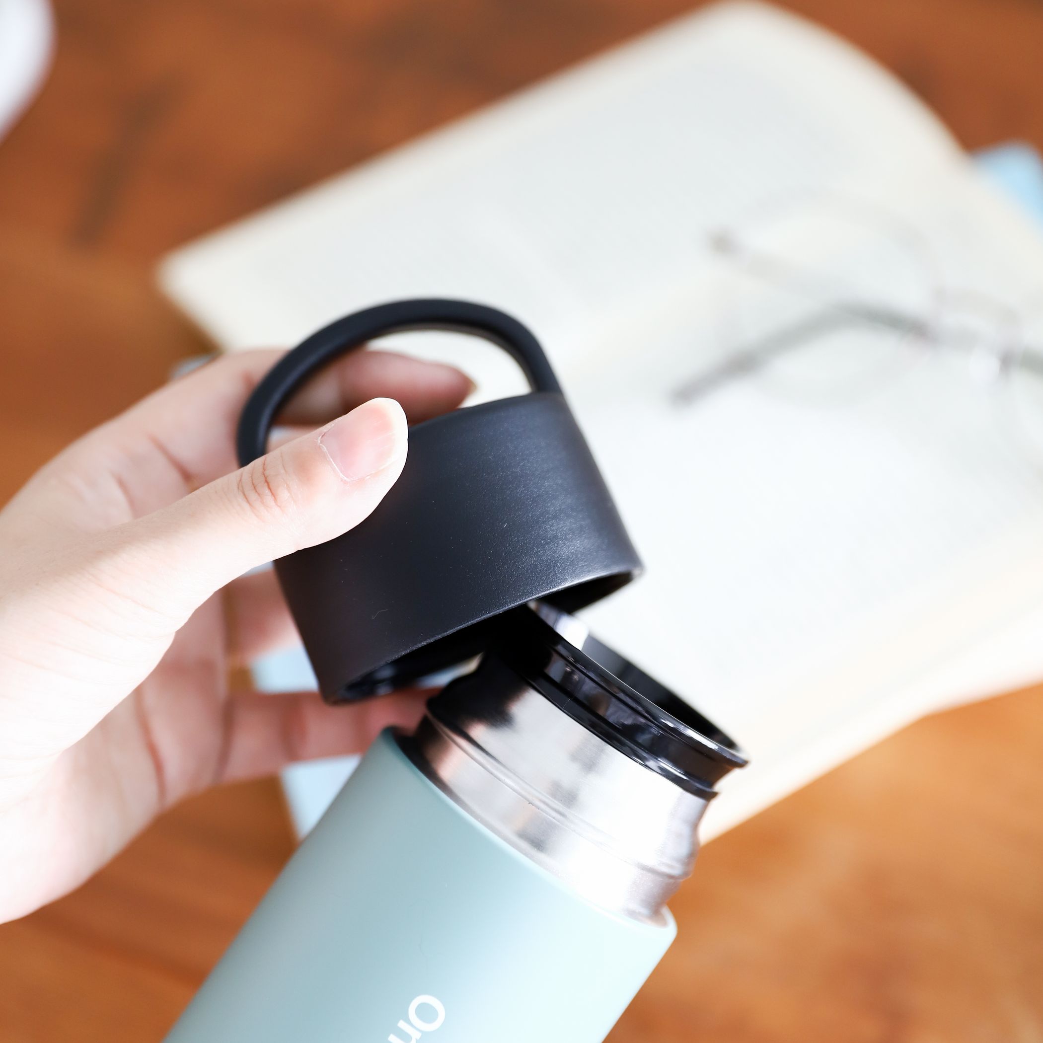 LOHACO - ワンタッチポータブルタンブラー（500ml） グレー LAKOLE/ラコレ